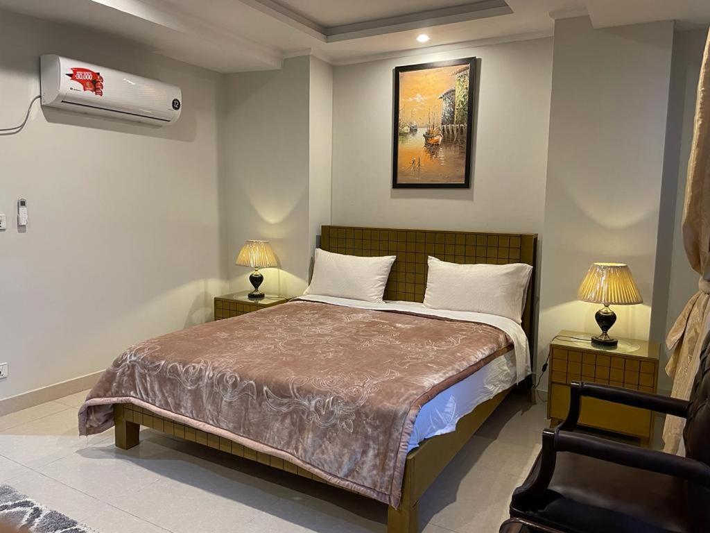 Marine Tower Apartamento Rawalpindi Exterior foto