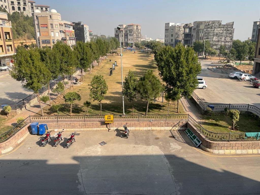 Marine Tower Apartamento Rawalpindi Exterior foto